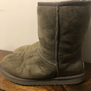 Ugg short classic boot